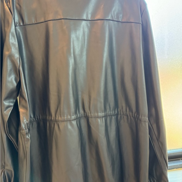 Calvin Klein Faux Leather Shacket Jacket - Picture 4 of 8